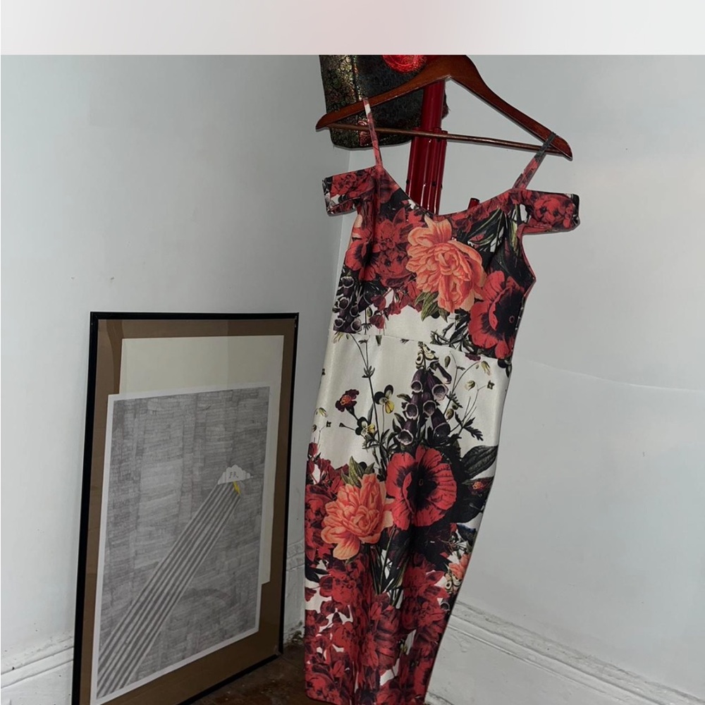 Hope & Ivy floral off the shoulder  cocktail dress